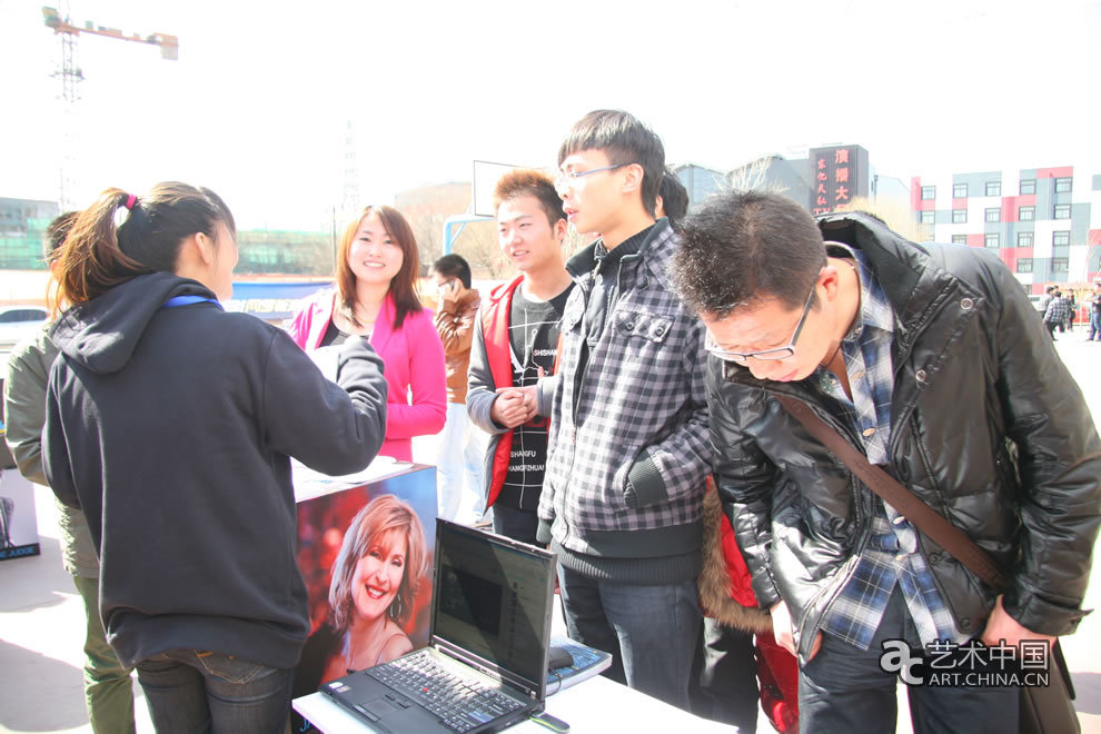 “Rock The Web!网罗新声代”校园推广之中国传媒大学