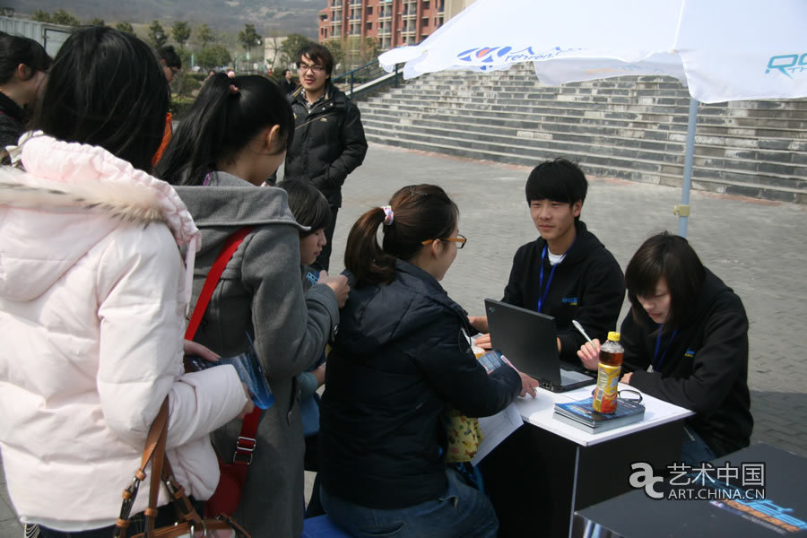 “Rock The Web!网罗新声代”校园推广之中国传媒大学南广学院